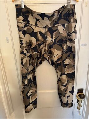 Old Navy Olive Green, Navy Blue and Cream Floral Leggings